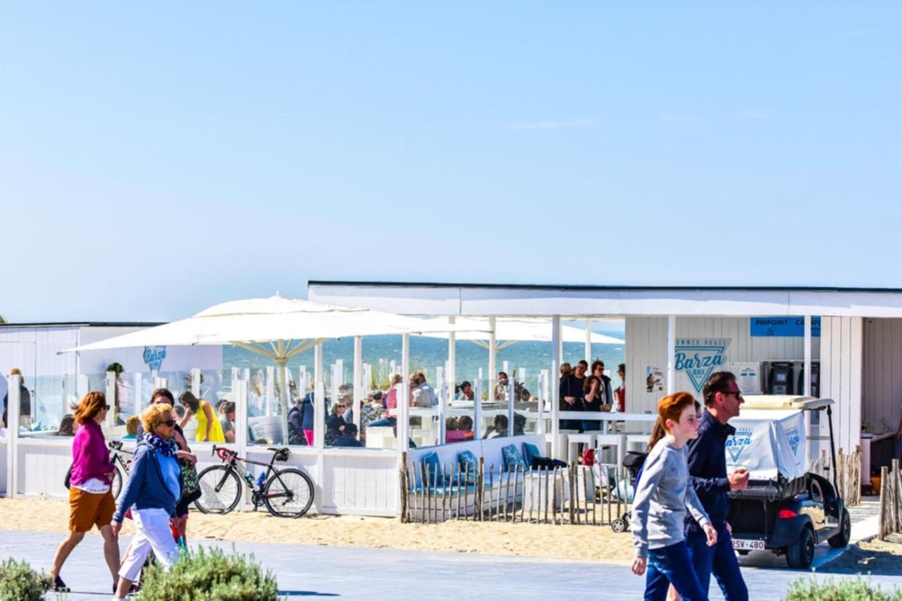 Appartement Met Zwembad In Neoportus Nieuwpoort Bagian luar foto