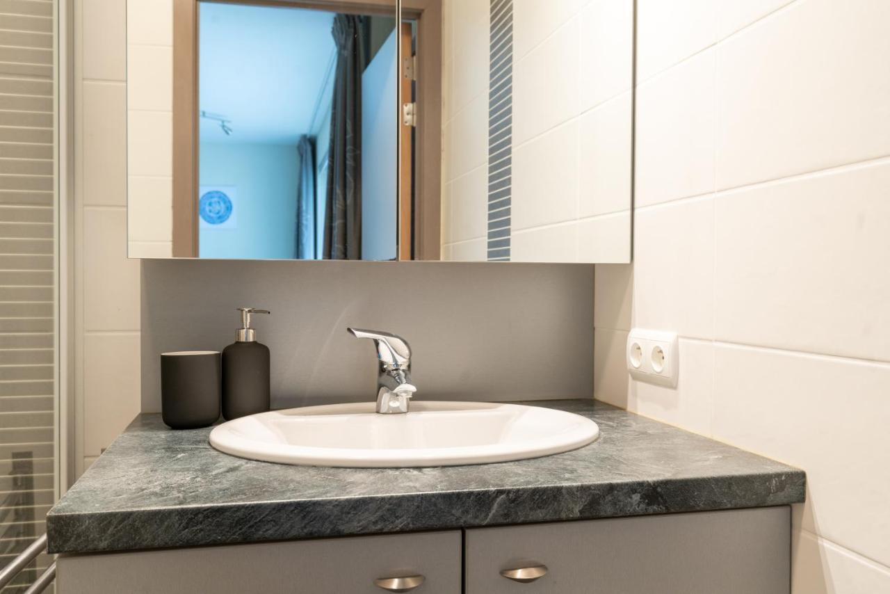 Appartement Met Zwembad In Neoportus Nieuwpoort Bagian luar foto